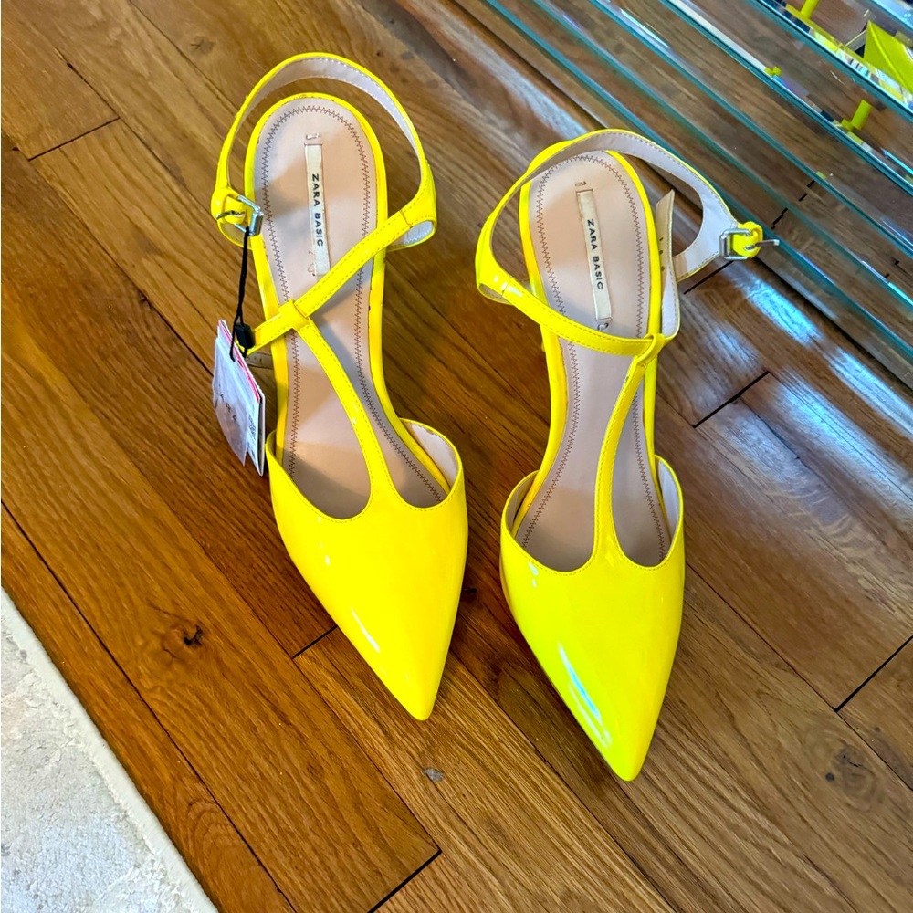 Brand new neon yellow Zara pumps